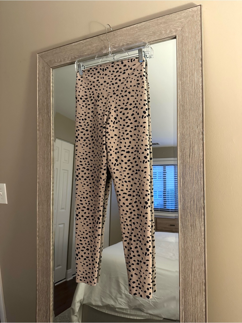 BEACH RIOT Cheetah-Print Beige And Black High Rise Leggings Size Medium